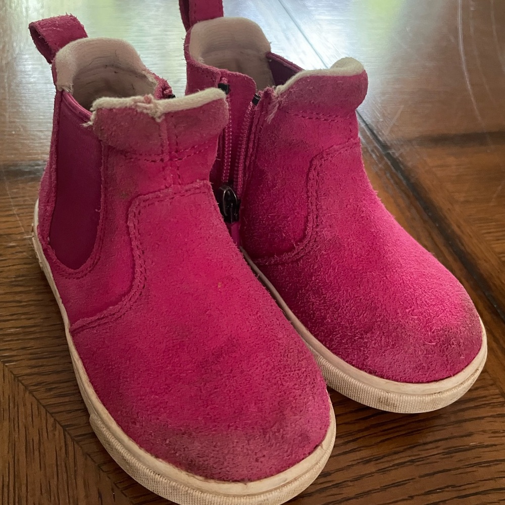 UGG Pink Suede Boots with Elastic Panels